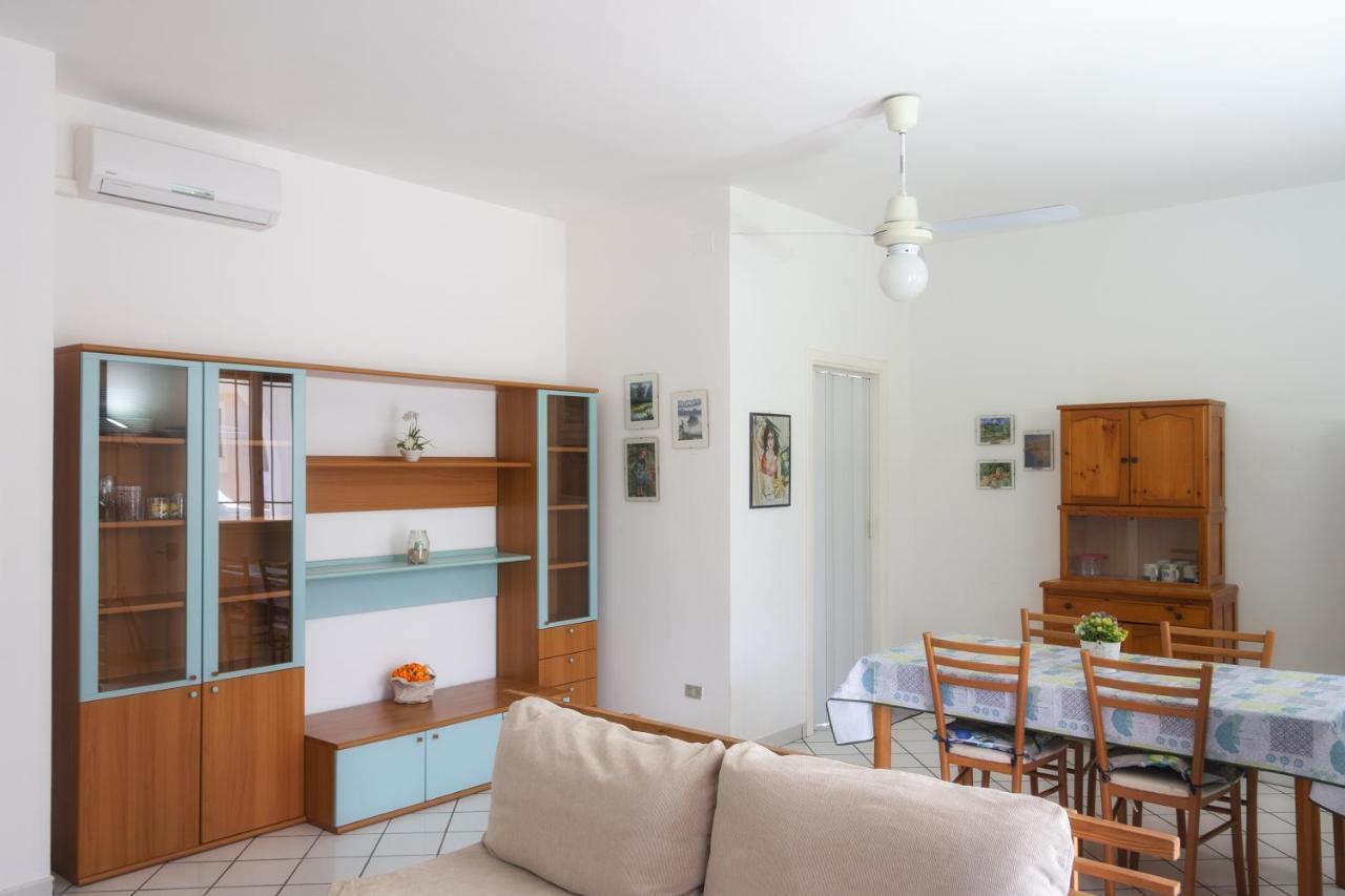 Villa Casa Riccione à Marina di Mancaversa Extérieur photo