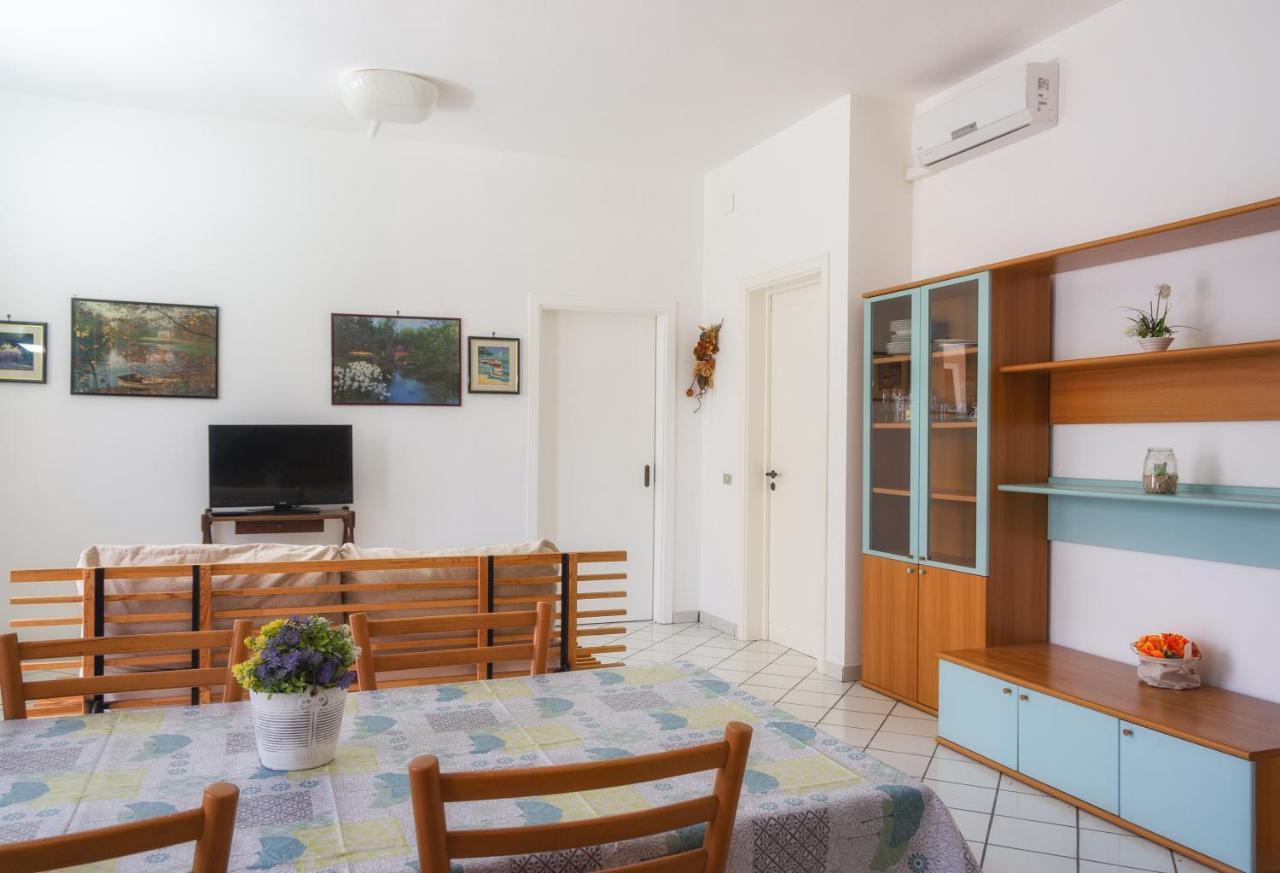 Villa Casa Riccione à Marina di Mancaversa Extérieur photo