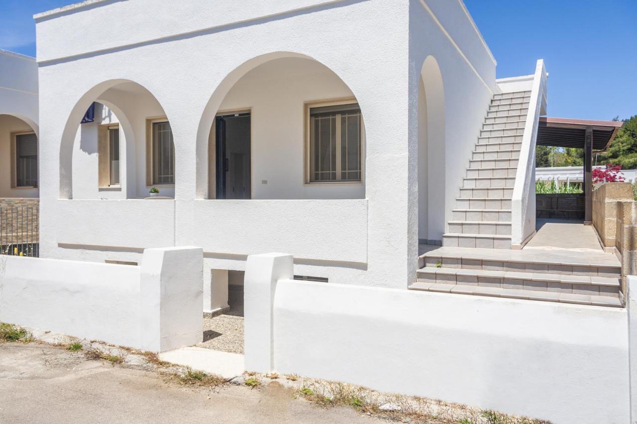 Villa Casa Riccione à Marina di Mancaversa Extérieur photo